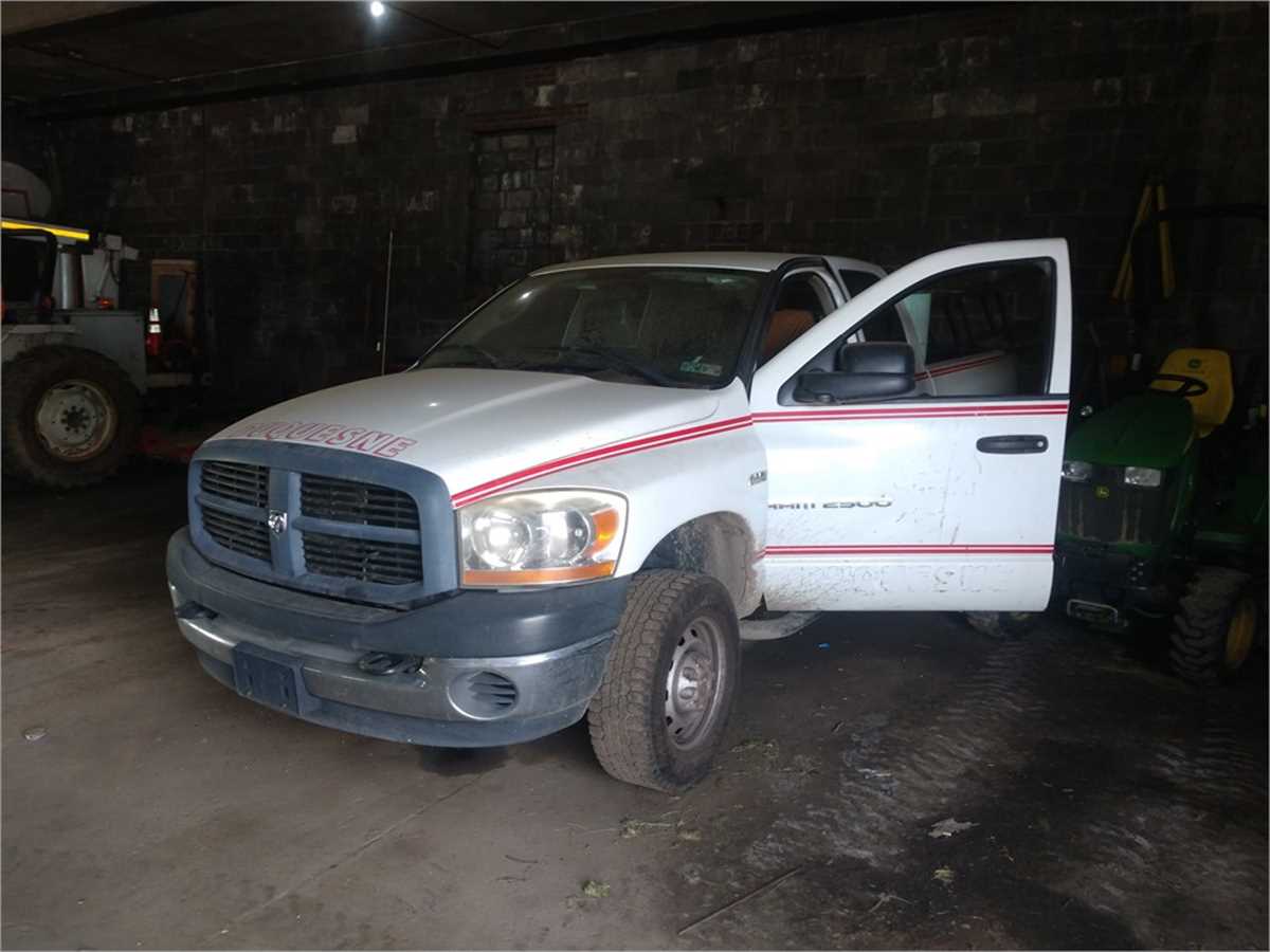 Photo of a 2006 Dodge Ram