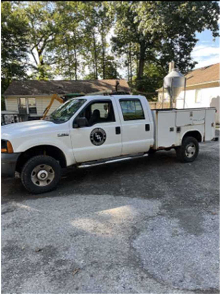 Photo of a 2006 Ford F350