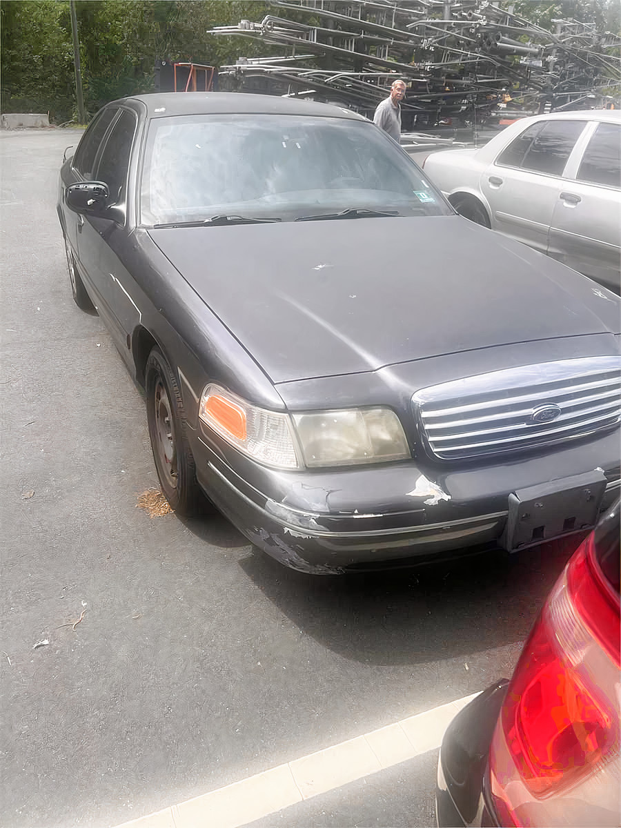 2005 Ford Crown Victoria