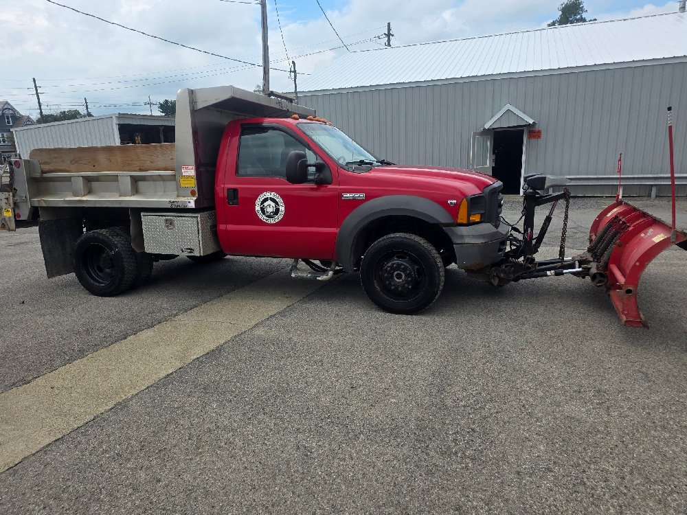 2005 F-550 Dump Truck