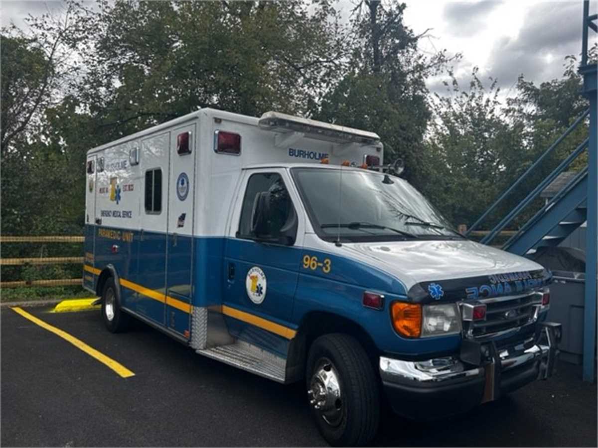 A Comprehensive Look Inside an Ambulance - Municibid Blog